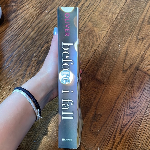 Before I Fall by Lauren Oliver NYT Bestseller Softcover Book - Picture 2 of 4